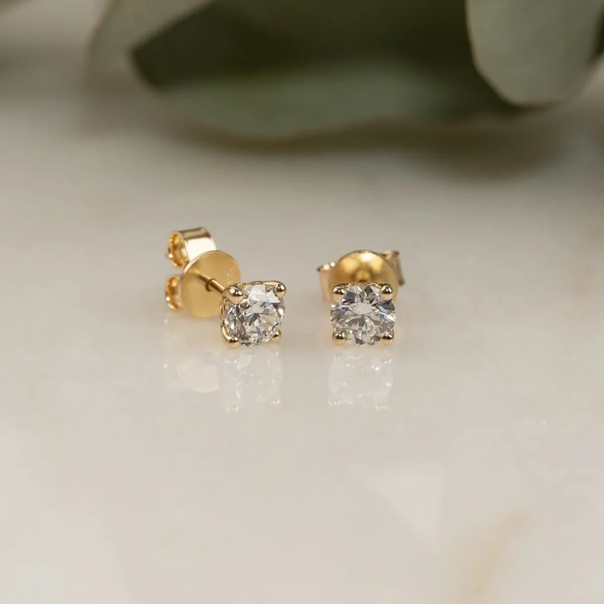 CLASSIC SOLITAIRE LAB-DIAMOND STUD EARRING - 1.0ct - YG