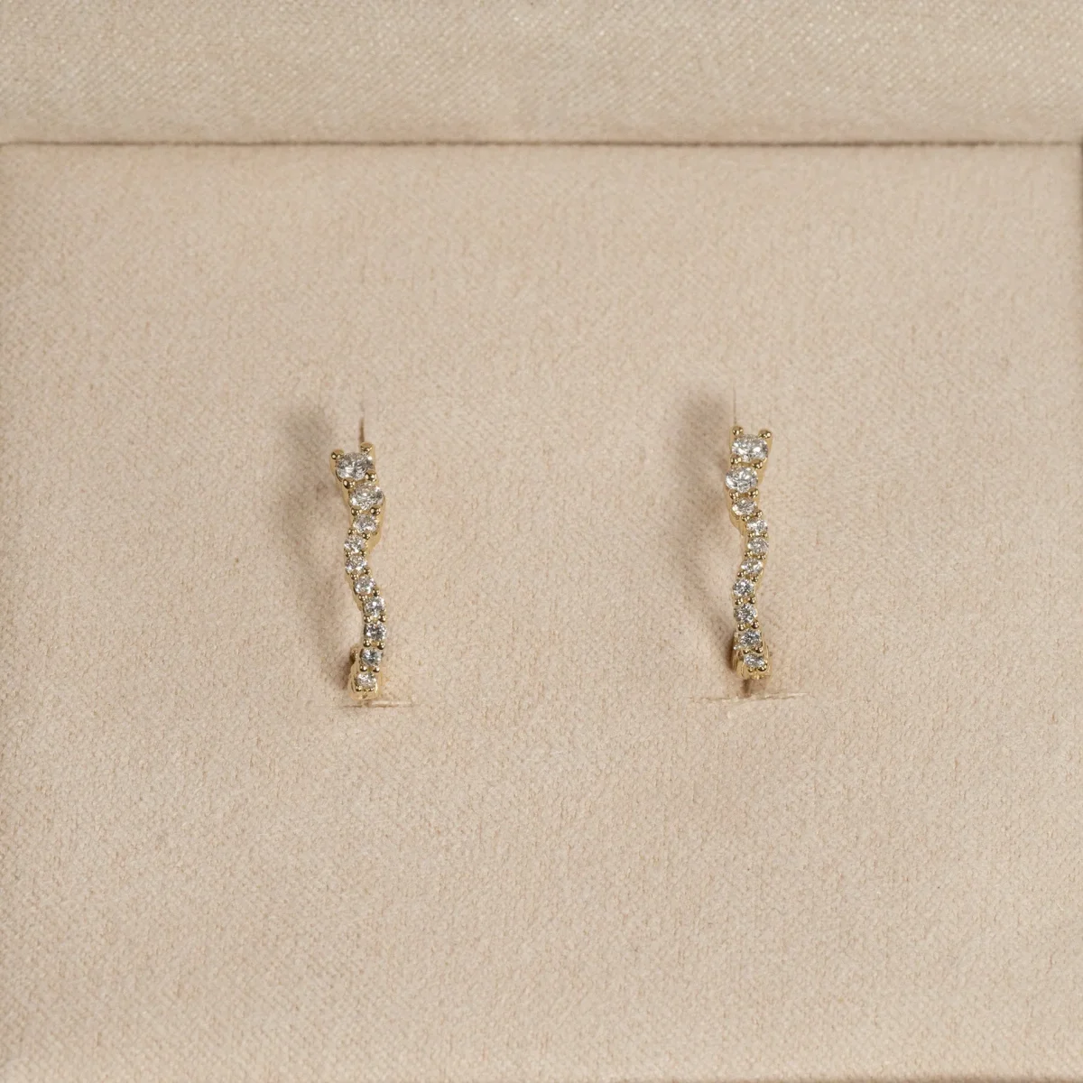 GRADUATING CURVED LAB-DIAMOND CREOL EARRING - 0.45ct - YG - Bild 7