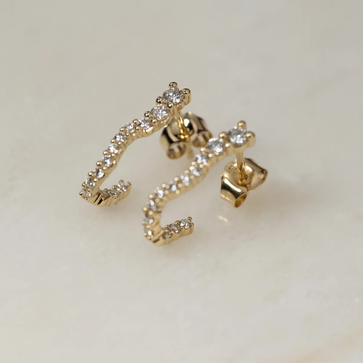 GRADUATING CURVED LAB-DIAMOND CREOL EARRING - 0.45ct - YG - Bild 5