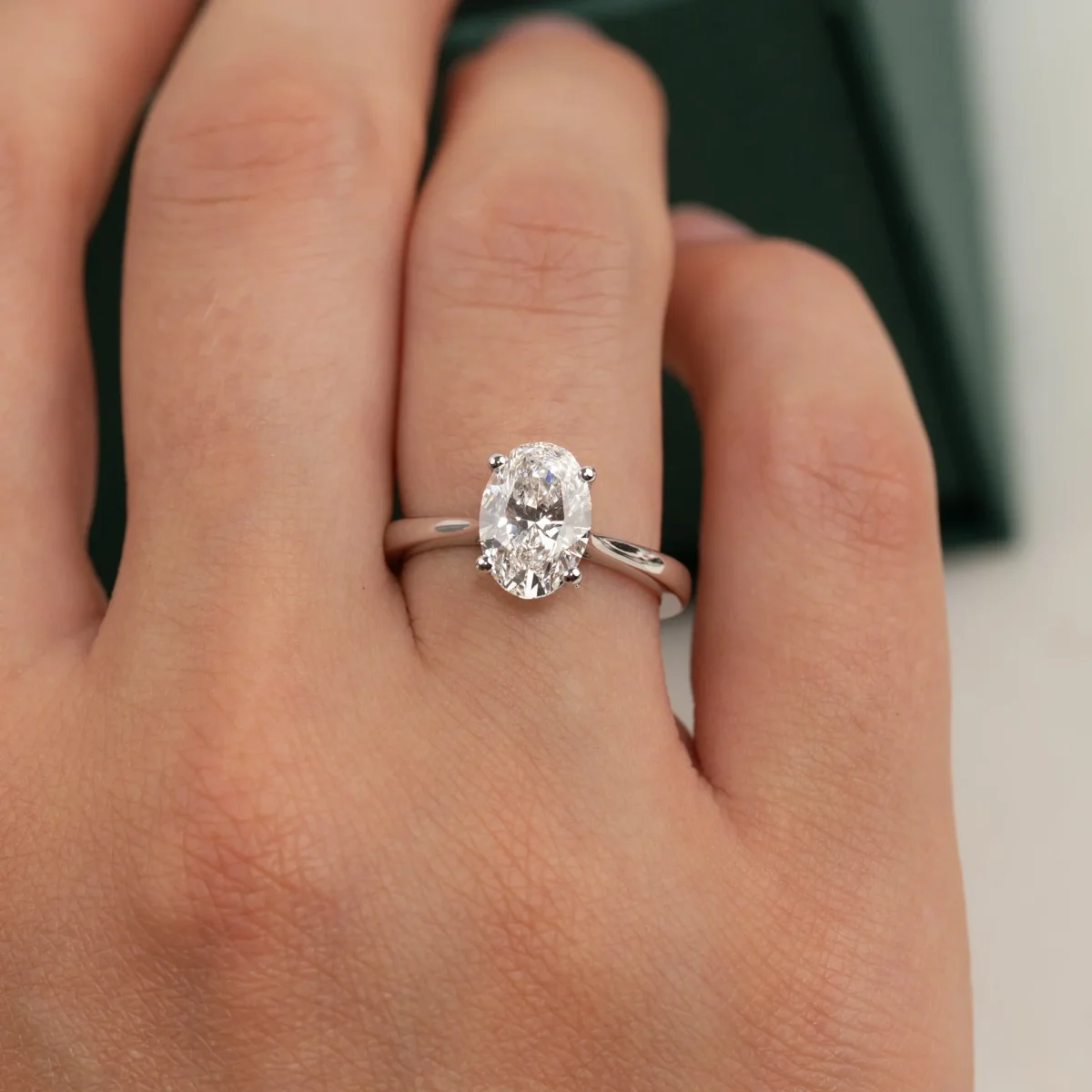SOLITAIRE TULIP-SET OVAL-CUT LAB-DIAMOND RING - 2.0ct - WG - Bild 4